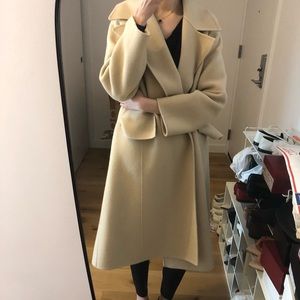 Leviere wool coat in oatmeal [NWOT]